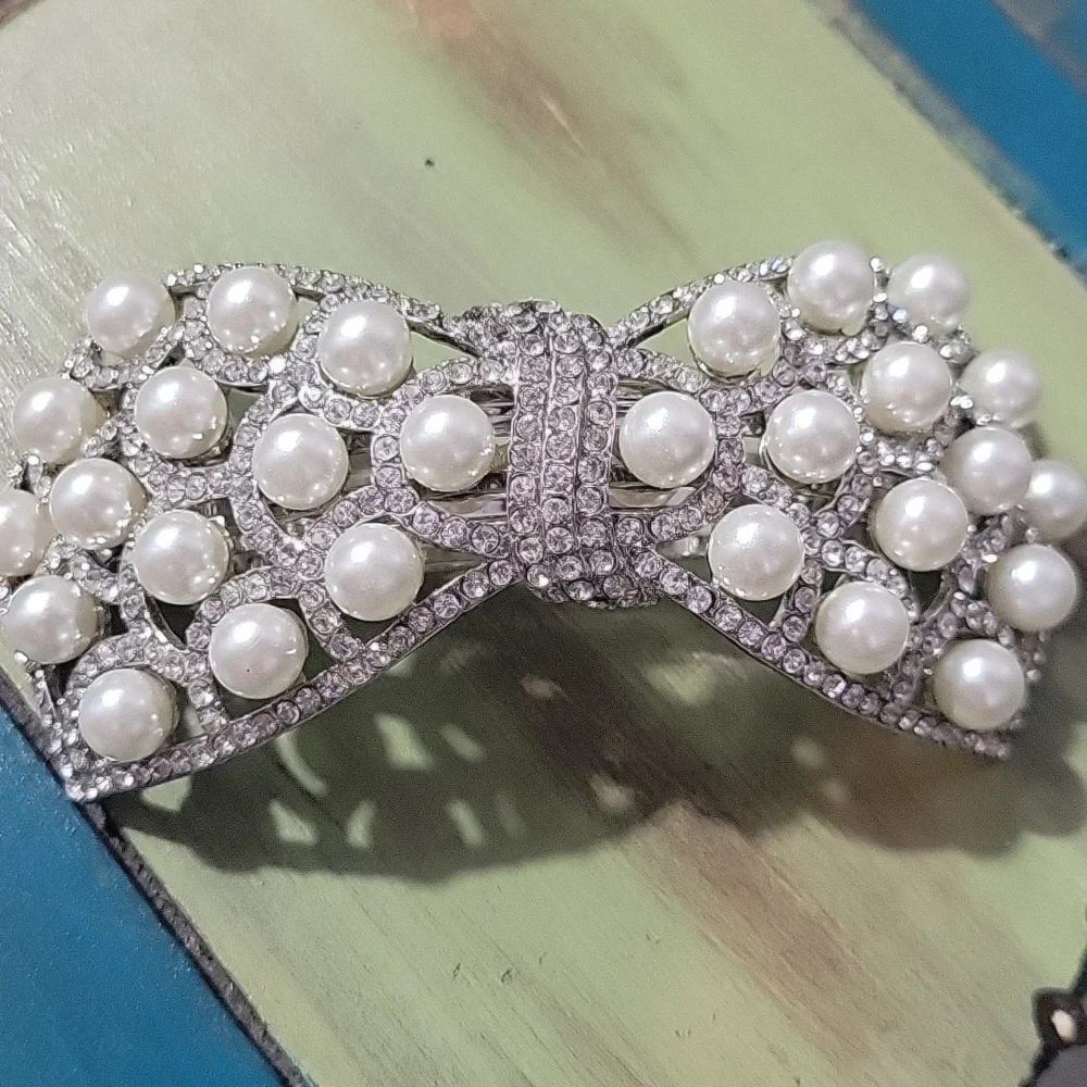 Pearl & Crystal Bow Hair Clip- NWOT
